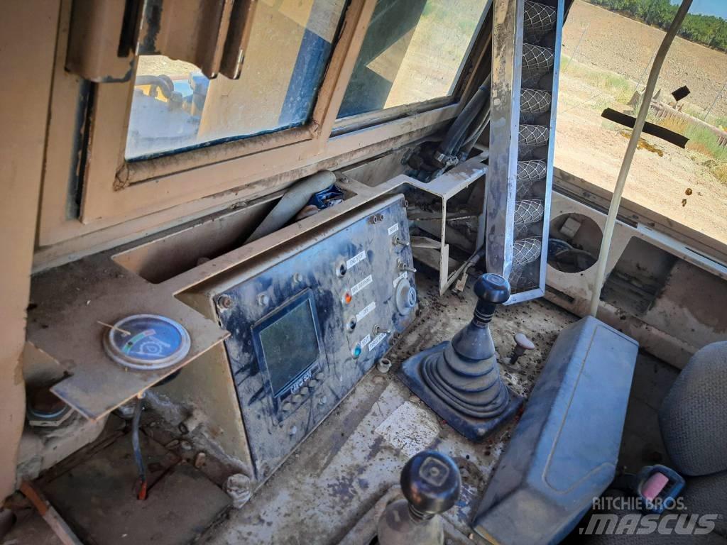 Komatsu D 375-1 Bouteurs sur chenilles