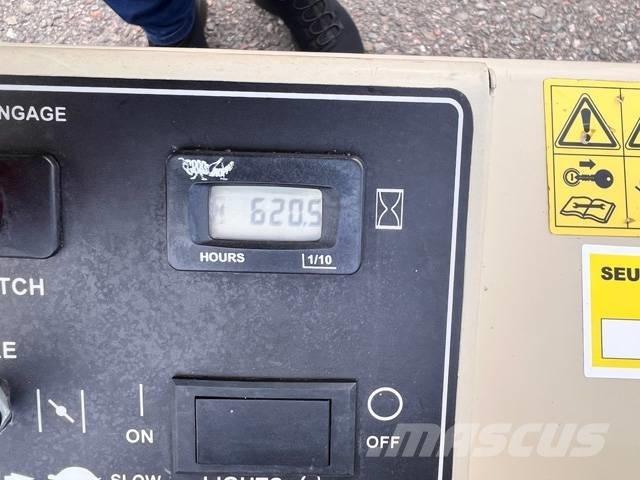 Grasshopper 124V/48R Tondeuses à rayon de braquage zéro