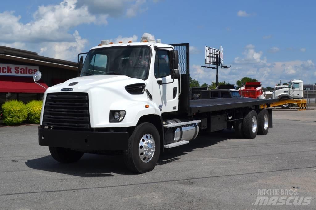 Freightliner 114SD Camion plateau