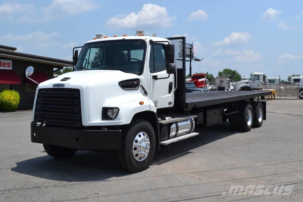 Freightliner 114SD Camion plateau