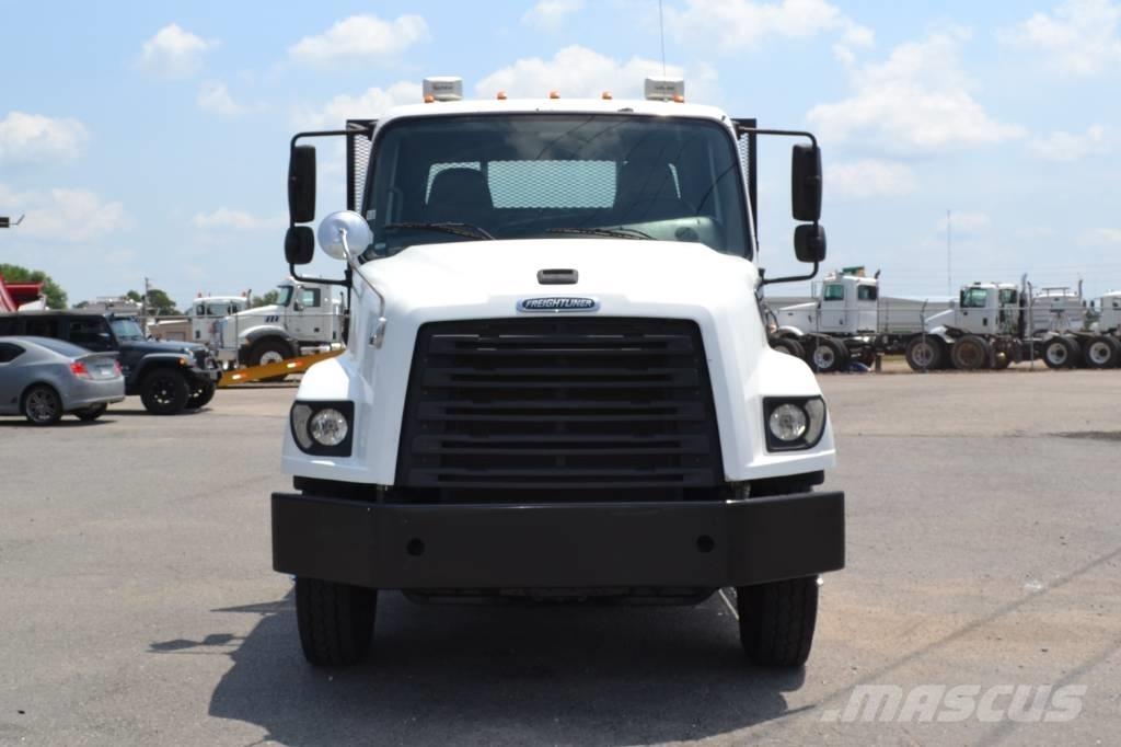 Freightliner 114SD Camion plateau