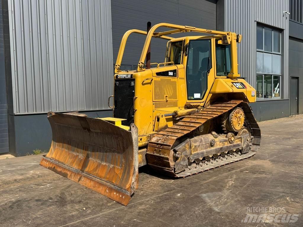 CAT D6N Bouteurs sur chenilles