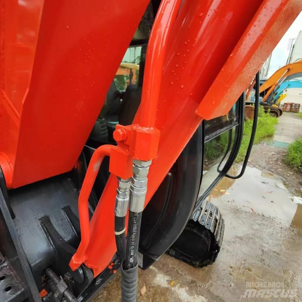 Hitachi ZX 60 Mini pelle < 7t
