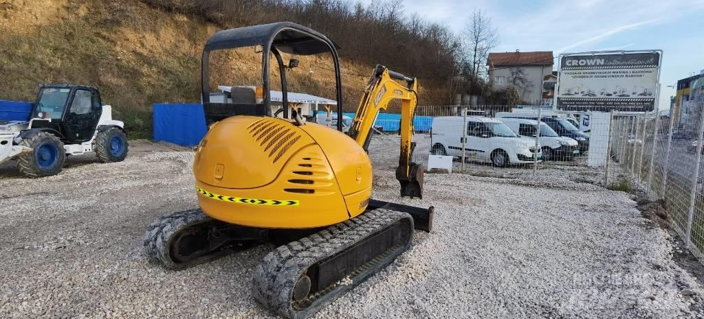 JCB 8040 ZTS Mini pelle < 7t