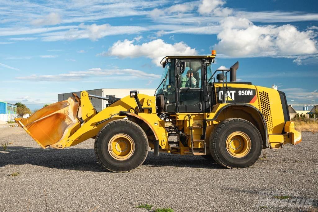 CAT 950M Chargeuse sur pneus