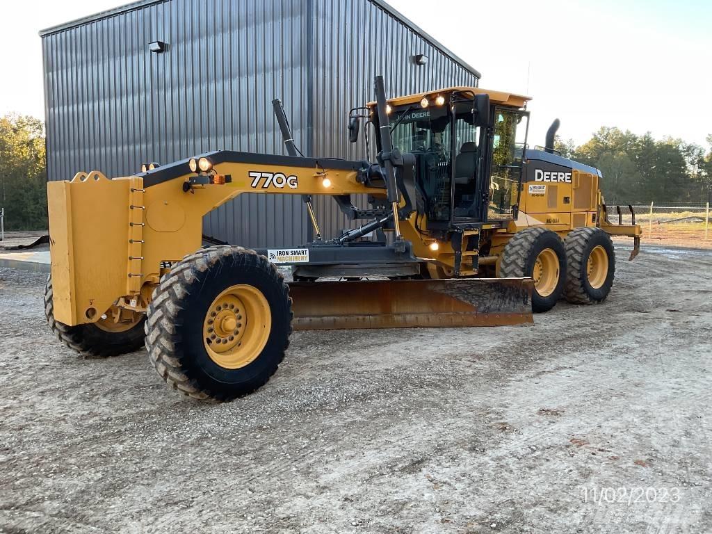 John Deere 770 G Niveleuse