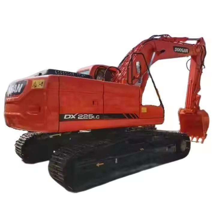 Doosan DX 225 LC Pelle sur chenilles