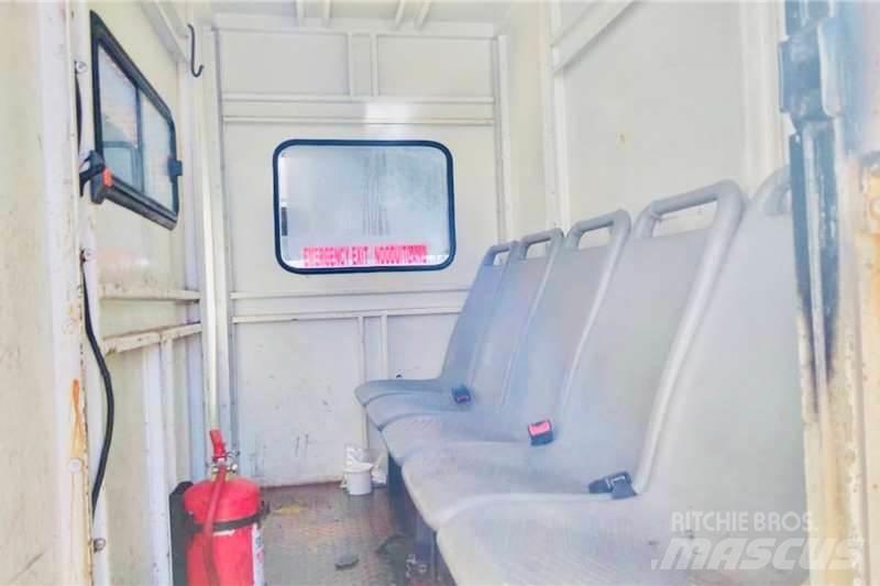 UD Croner MKE 210 Autre camion