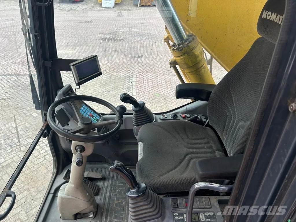 Komatsu PW200 Pelle sur pneus