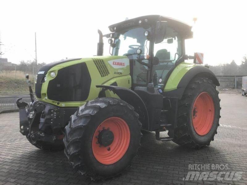 CLAAS AXION 810 Tracteur