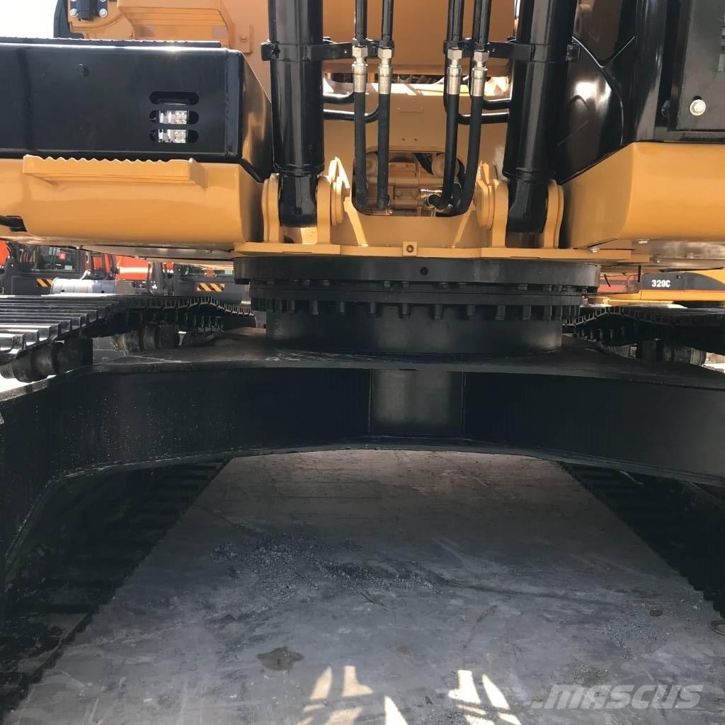 CAT 320 D L Pelle sur chenilles
