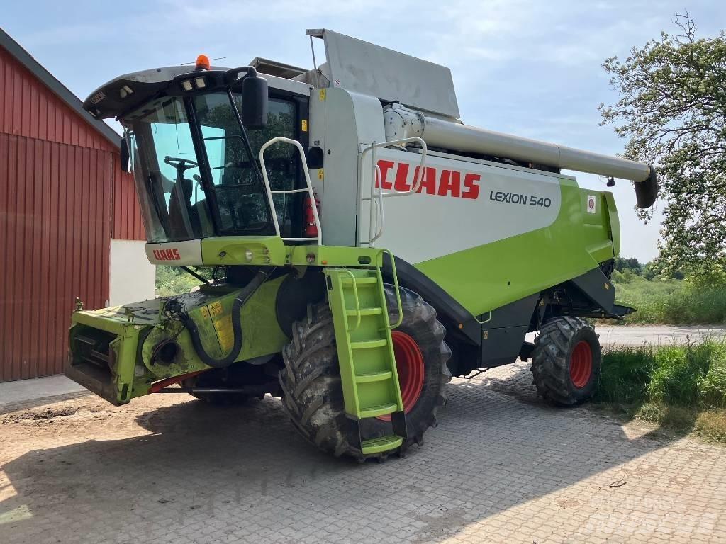 CLAAS Lexion 540 Moissonneuse batteuse