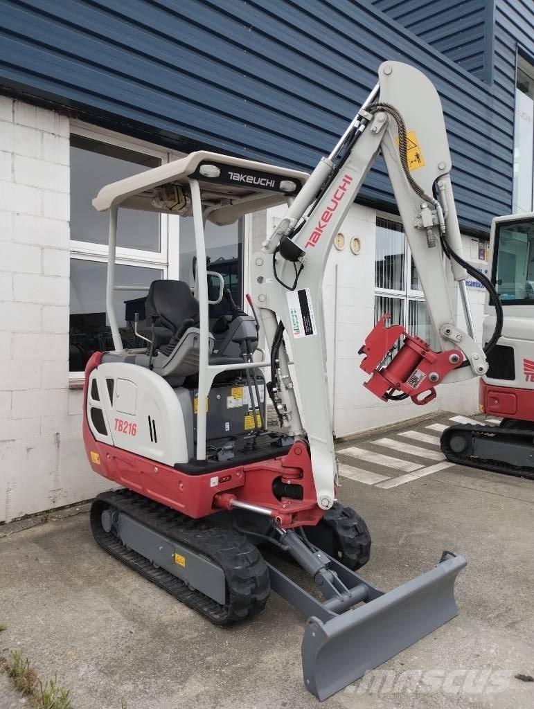 Takeuchi TB 216 Mini pelle < 7t