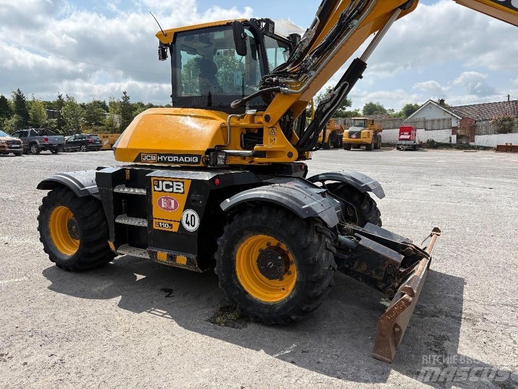 JCB Hydradig HD110T Pelle sur pneus