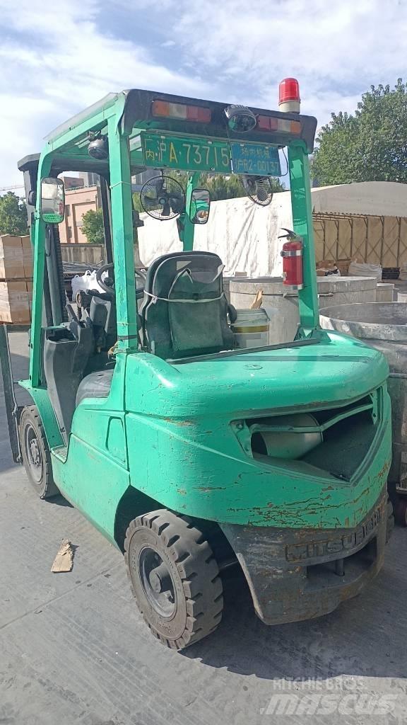 Mitsubishi FD 25 Chariots diesel