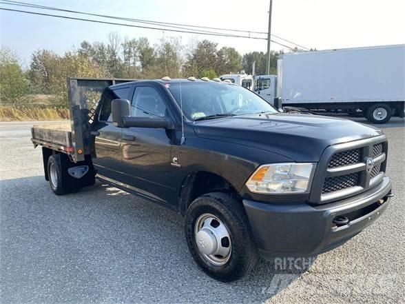 Dodge RAM 3500 Camion plateau