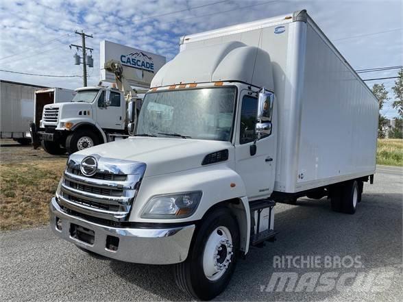 Hino 338 Camion Fourgon