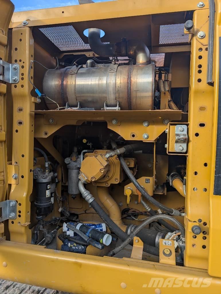 CAT 320 O7A Pelle sur chenilles