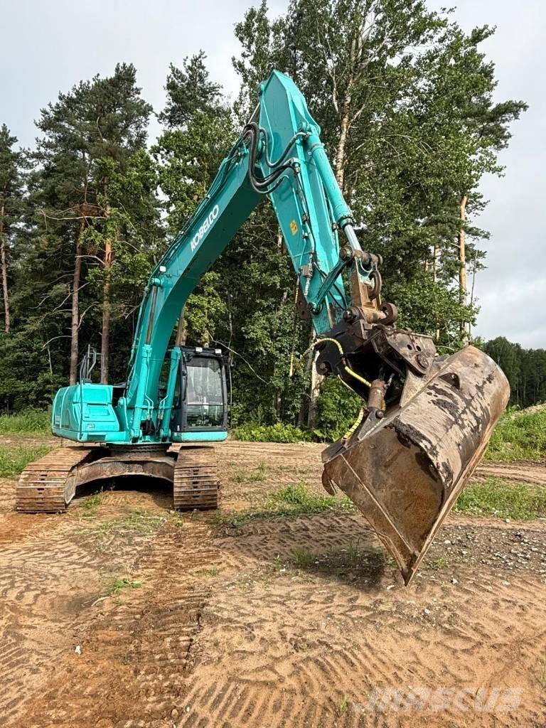 Kobelco SK 210 LC Pelle sur chenilles