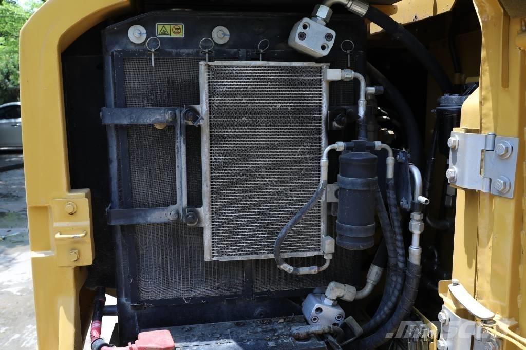 CAT 305.5E2 Mini pelle < 7t