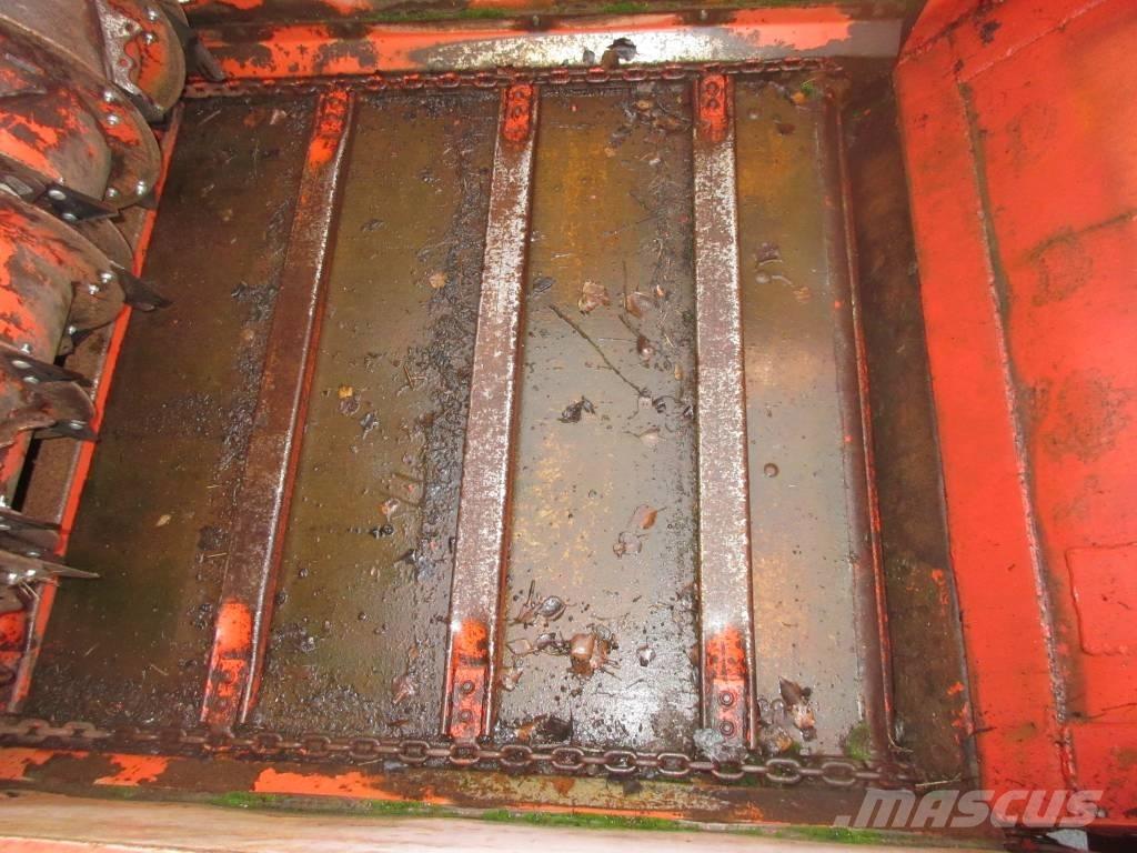 Kuhn Primor 3560 Dérouleuse, pailleuse