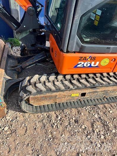 Hitachi ZX26U Mini pelle < 7t