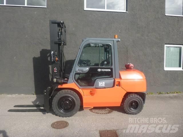 Toyota 7 FD A 50 Chariots diesel
