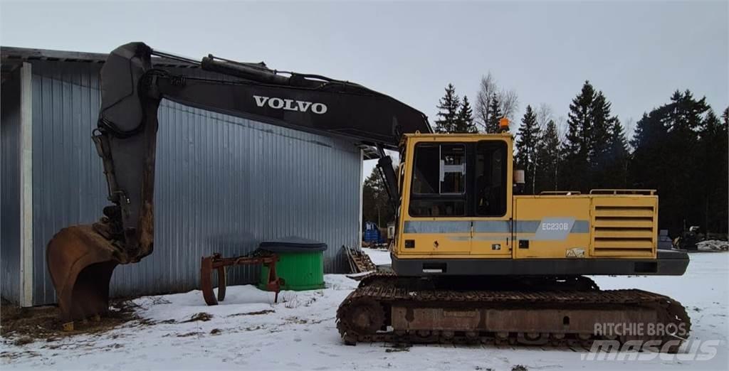Volvo EC 230B Pelle sur chenilles