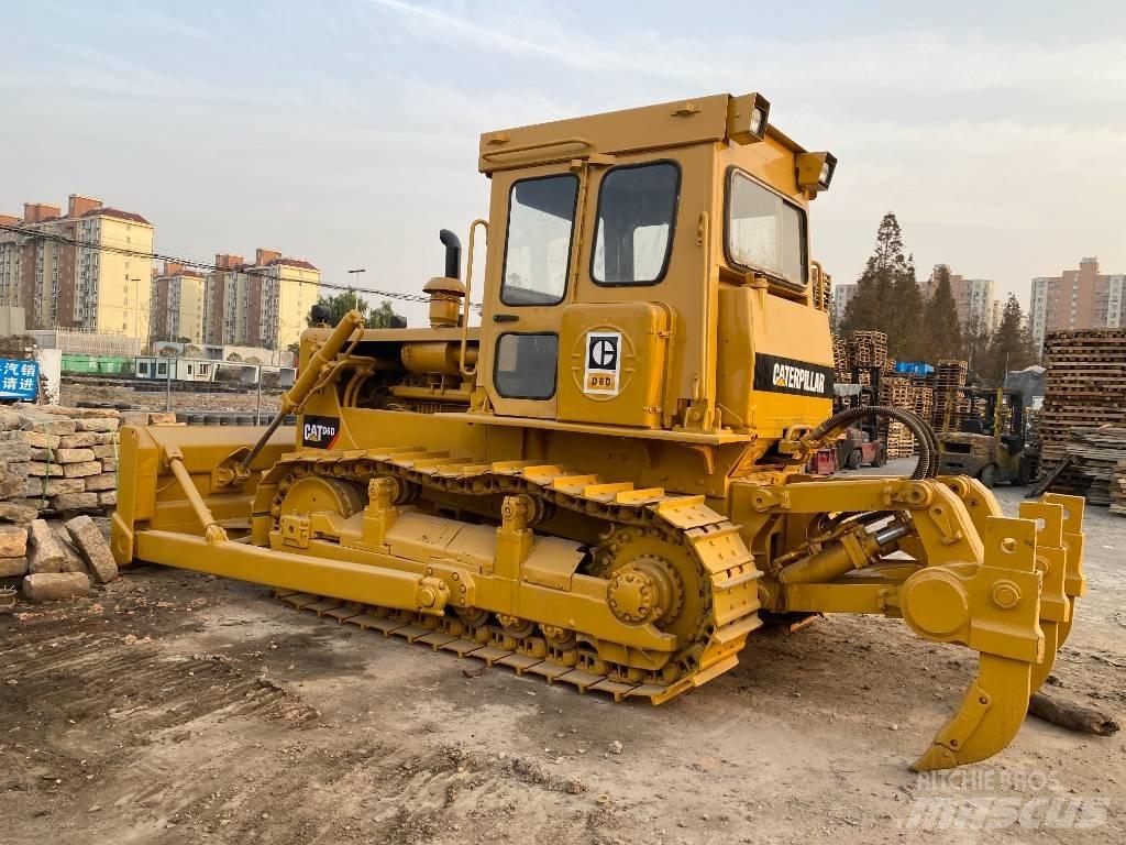 CAT D 6 D Bouteurs sur chenilles