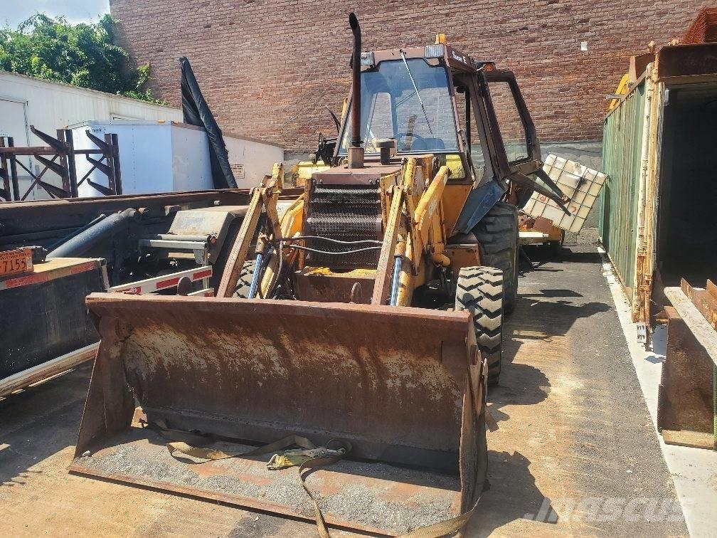 CASE 580 E Tractopelle