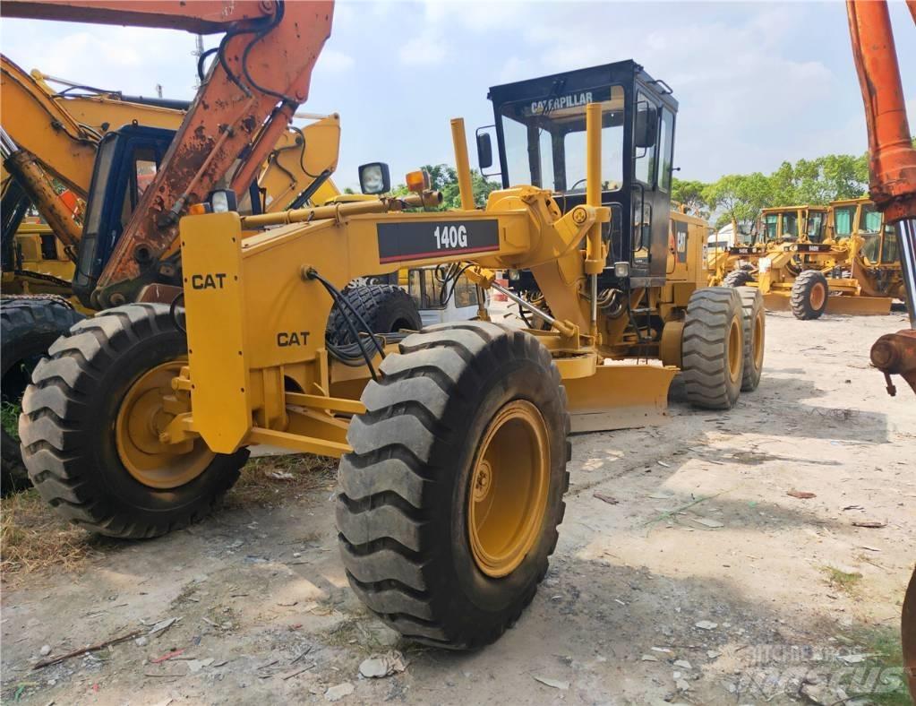 CAT 140G Niveleuse