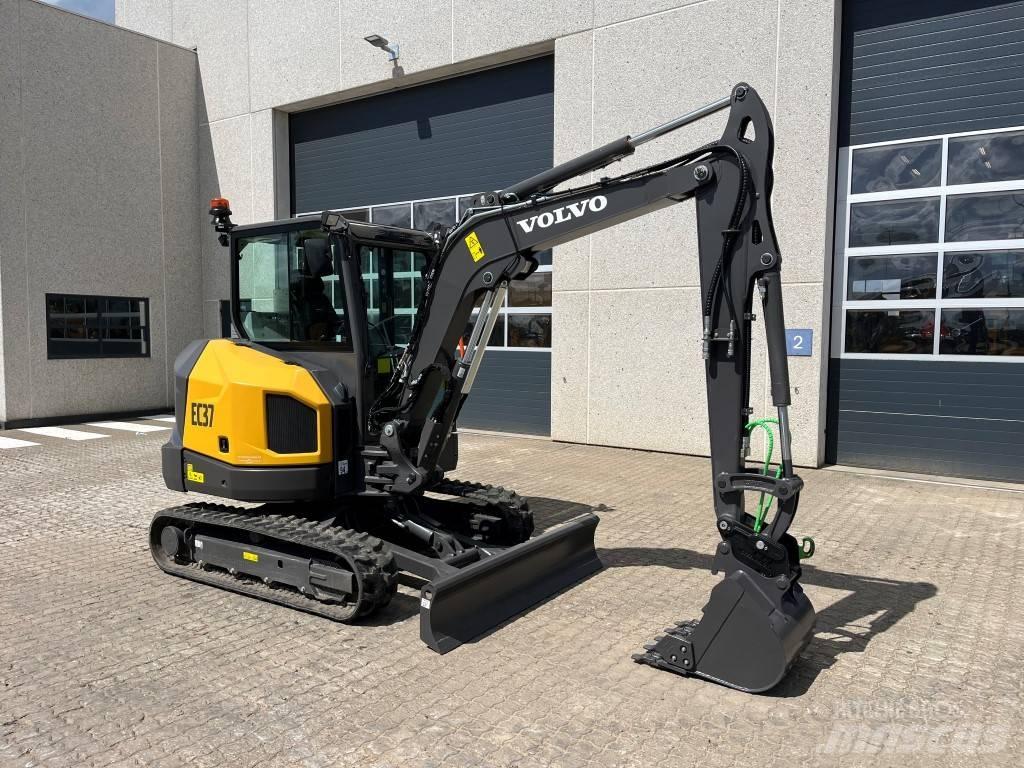 Volvo EC37F Mini pelle < 7t
