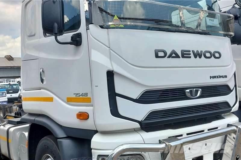 Daewoo KL3TX Autre camion