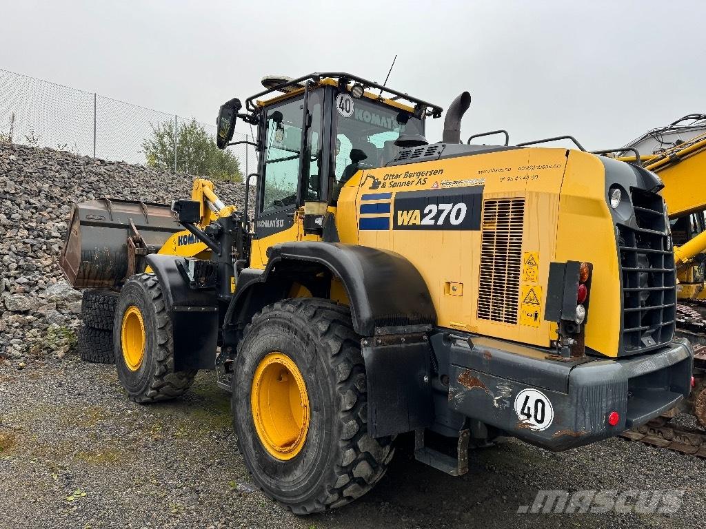 Komatsu WA 270-8 Chargeuse sur pneus