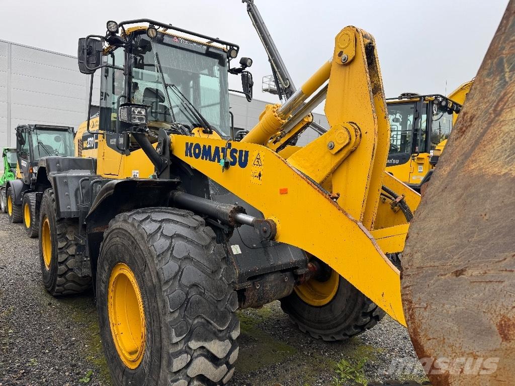 Komatsu WA 270-8 Chargeuse sur pneus