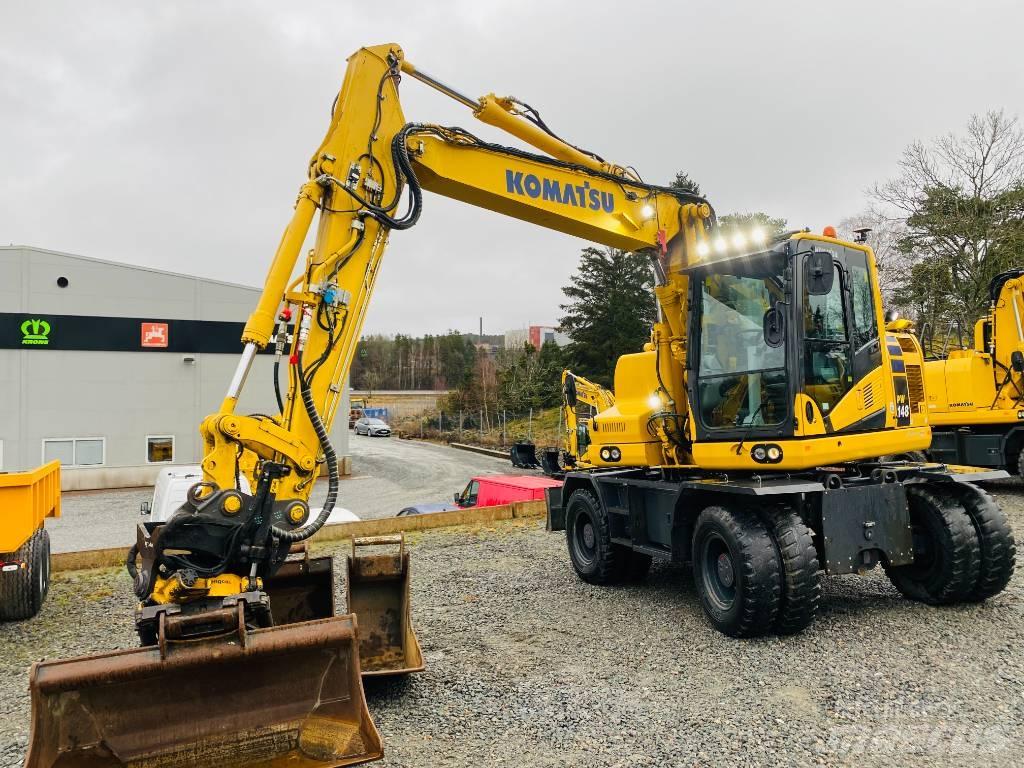 Komatsu PW148-11 Pelle sur pneus