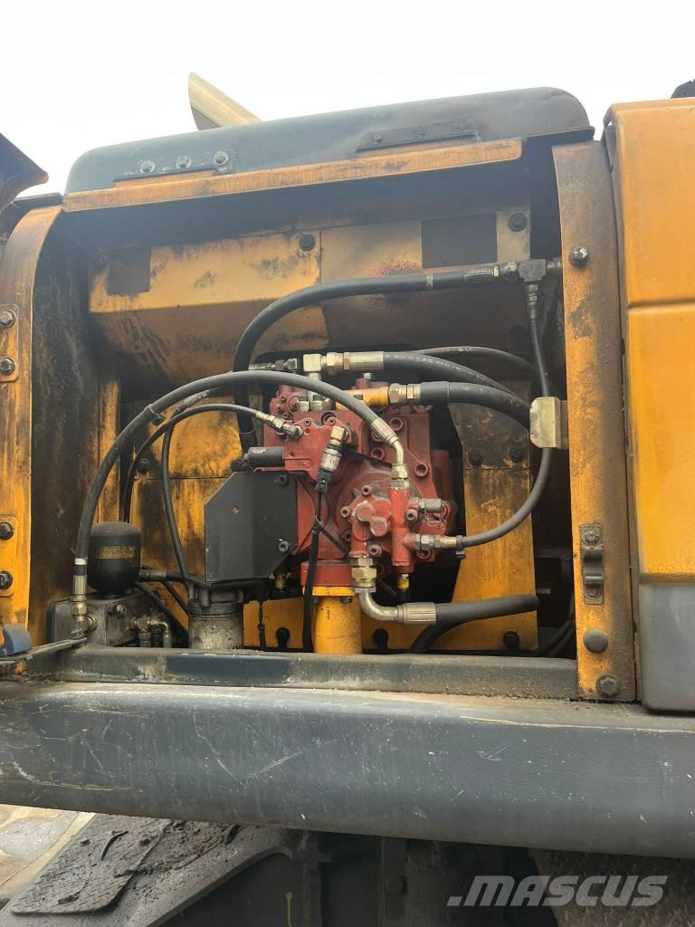 Hyundai R210W-9MH Pelle à déchets