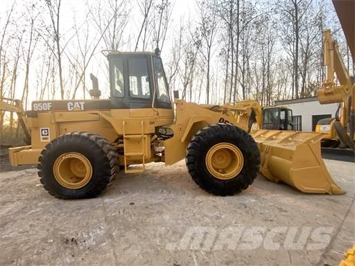 CAT 950F Chargeuse sur pneus
