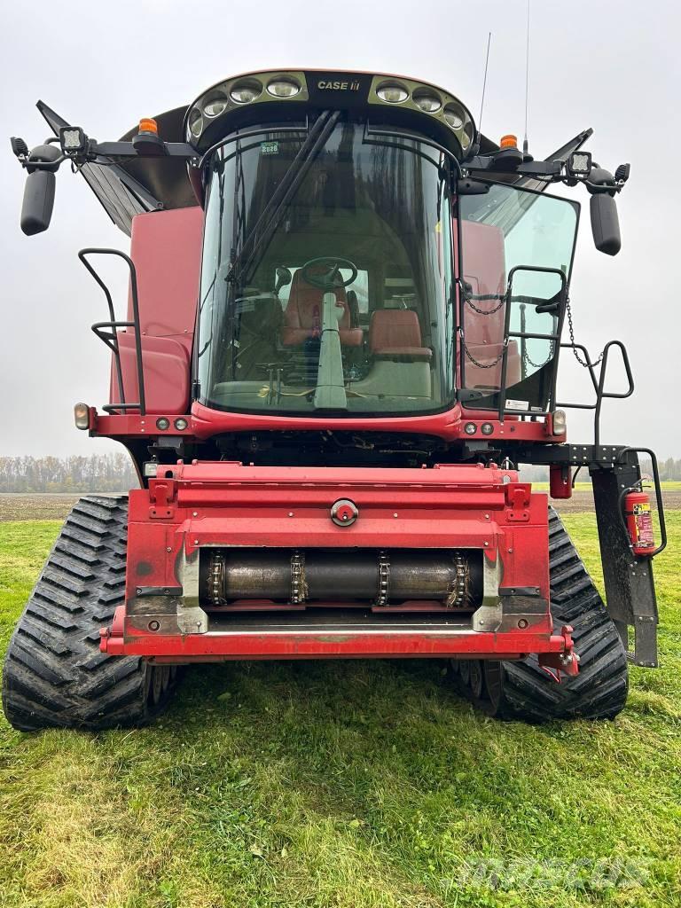 Case IH 8250 Moissonneuse batteuse