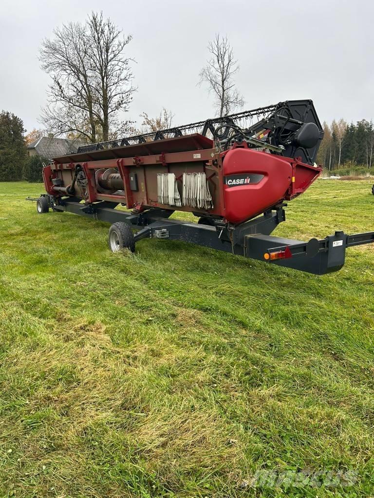 Case IH 8250 Moissonneuse batteuse