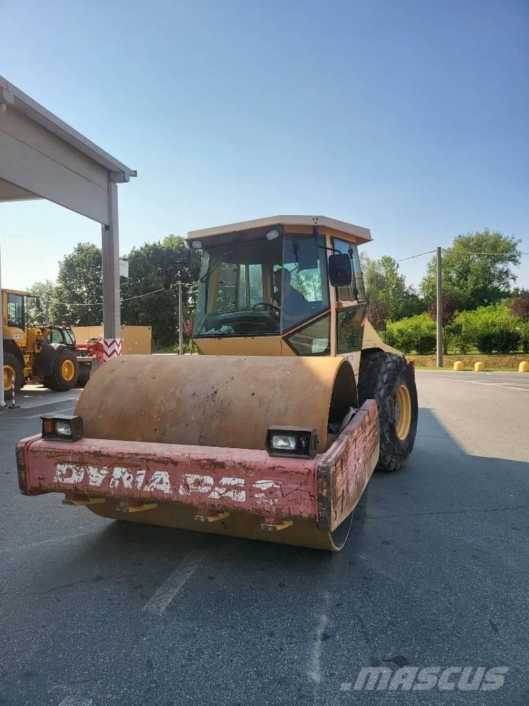 Dynapac CA 302 D Rouleaux monocylindre
