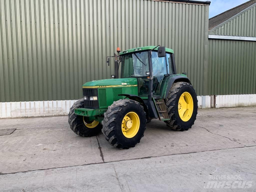 John Deere 6800 Tracteur