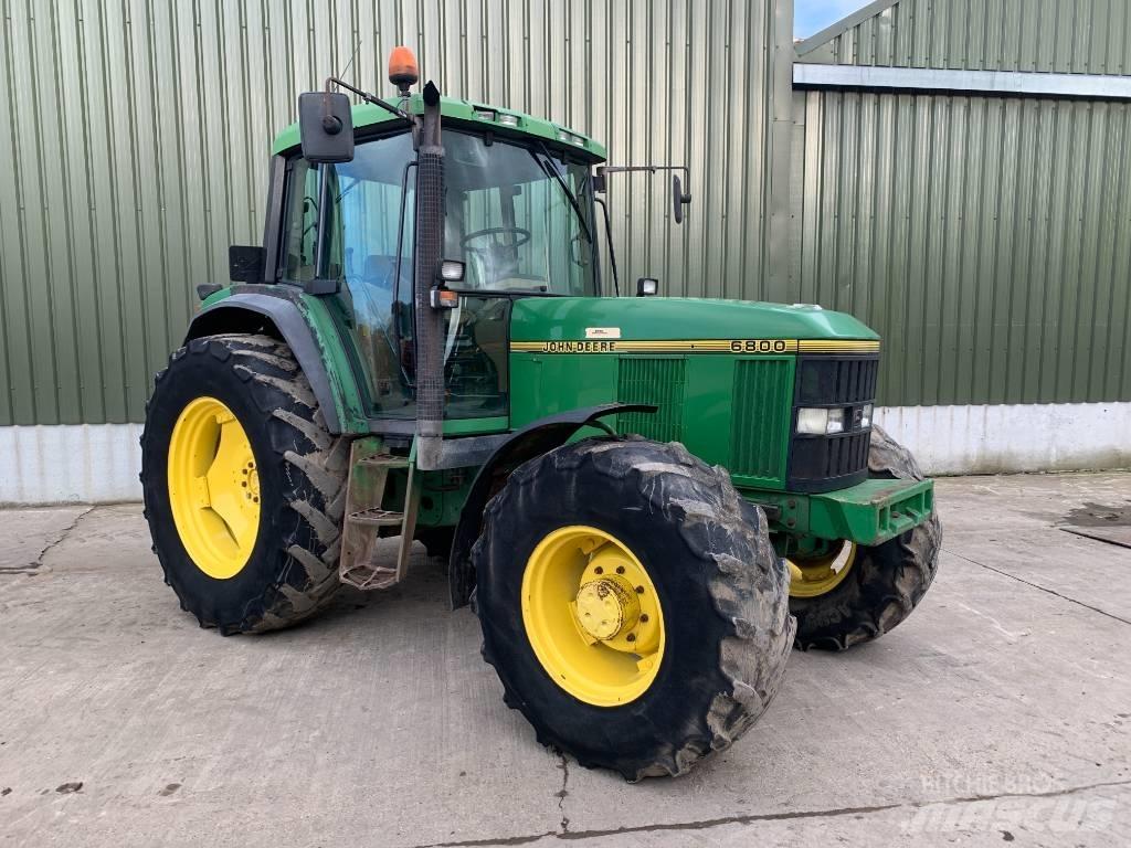 John Deere 6800 Tracteur