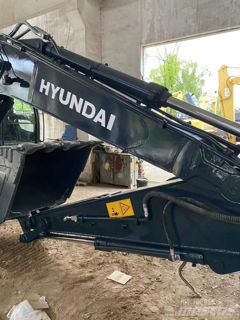 Hyundai 225LC-9 Pelle sur chenilles
