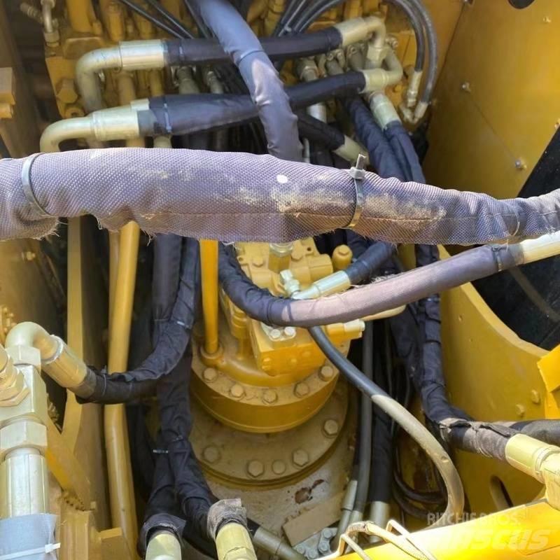 CAT 320 D Pelle sur chenilles