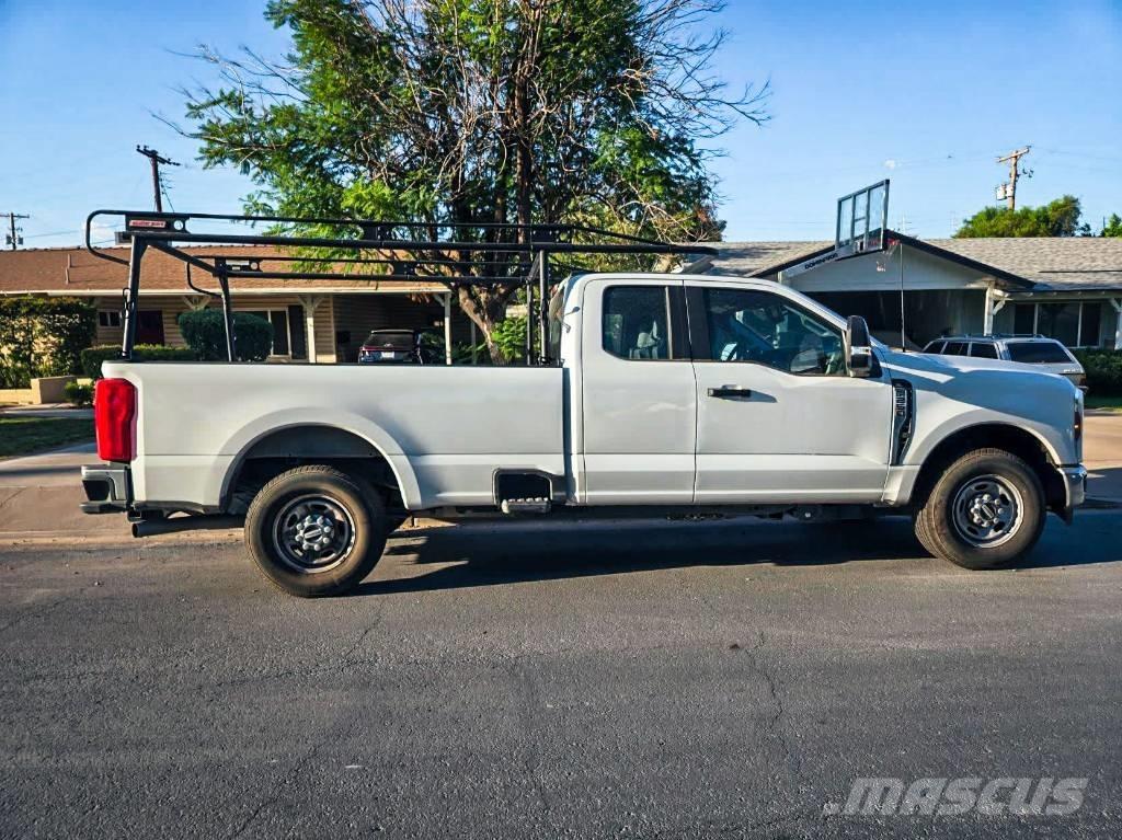Ford F 250 XL SD Autre camion