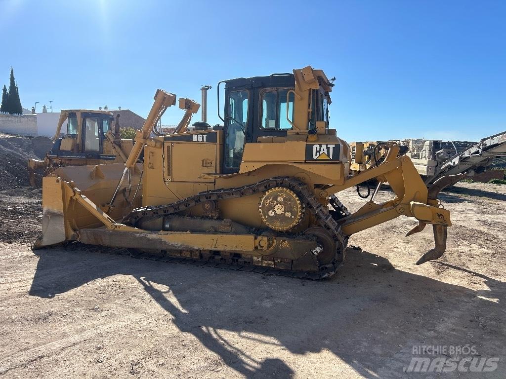 CAT D 6 T XL Bouteurs sur chenilles
