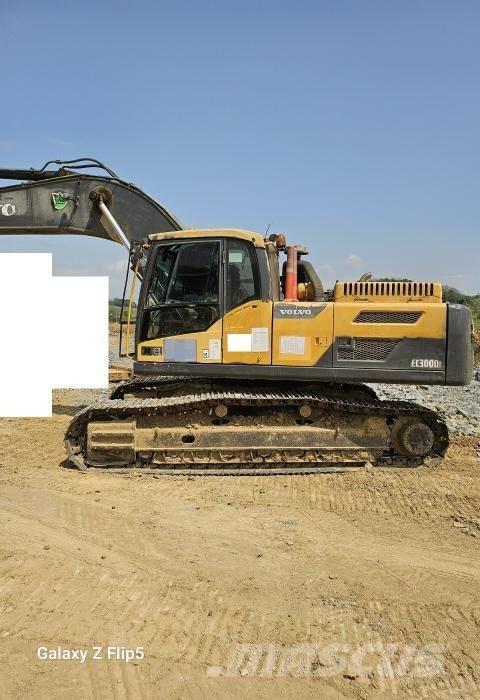 Volvo EC 300 D Pelle sur chenilles