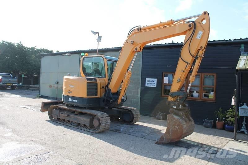 Hyundai 80CR-9A Mini pelle 7t-12t