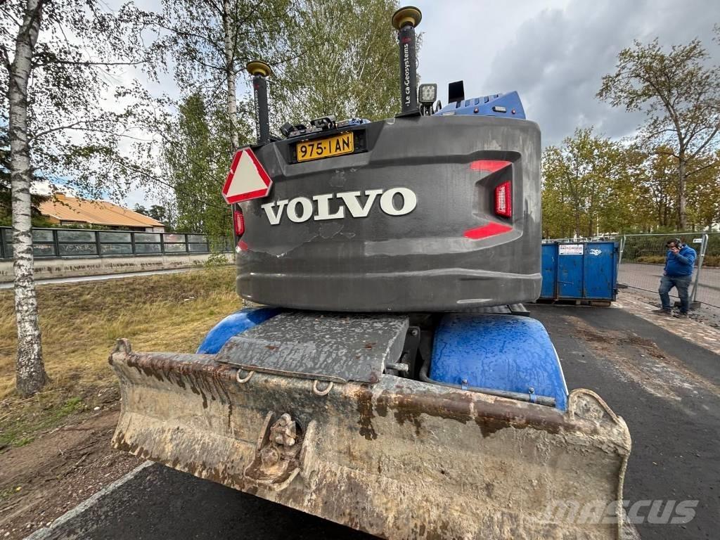 Volvo EWR 150 E Pelle sur pneus